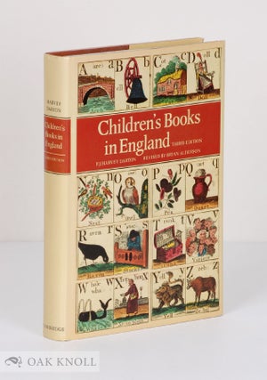 Order Nr. 27131 CHILDREN'S BOOKS IN ENGLAND, FIVE CERTURIES OF SOCIAL LIFE. F. J. Harvey Darton