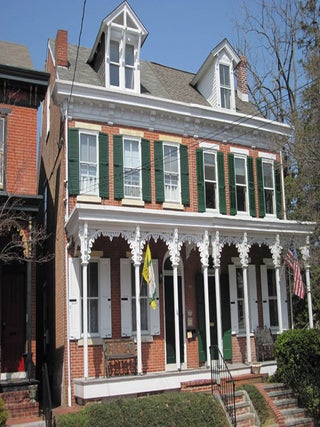 NEW CASTLE, DELAWARE: A WALK THROUGH TIME.