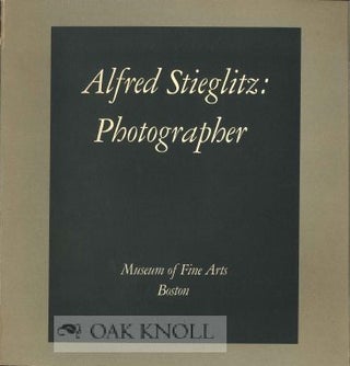 ALFRED STIEGLITZ: PHOTOGRAPHER. Doris Bry.
