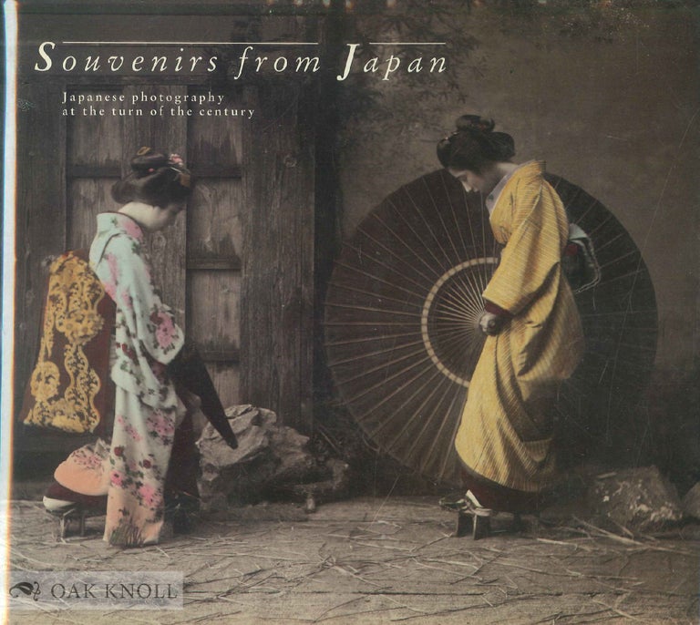 Order Nr. 125374 SOUVENIRS FROM JAPAN: JAPANESE PHOTOGRAPHY AT THE TURN OF THE CENTURY. Margarita Winkel.