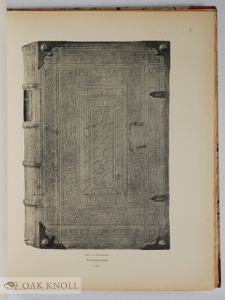 BUCHEINBÄNDE AUS DER PREUSSISCHEN STAATSBIBLIOTHEK ZU BERLIN.